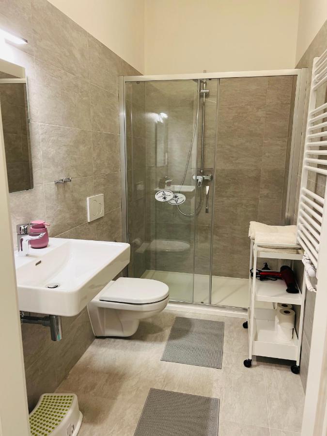 Maria Apartment Liben Prague Luaran gambar